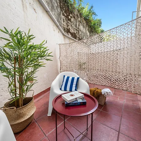 1d- Your Gateway To Lisbon, Walkable Streets, Local Flavours And Life * Lissabon