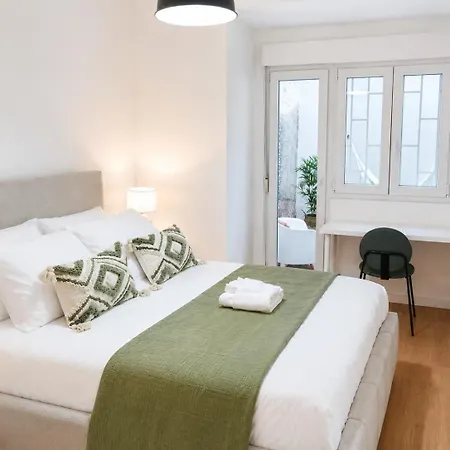 Πανσιόν 1d- Your Gateway To Lisbon, Walkable Streets, Local Flavours And Life *