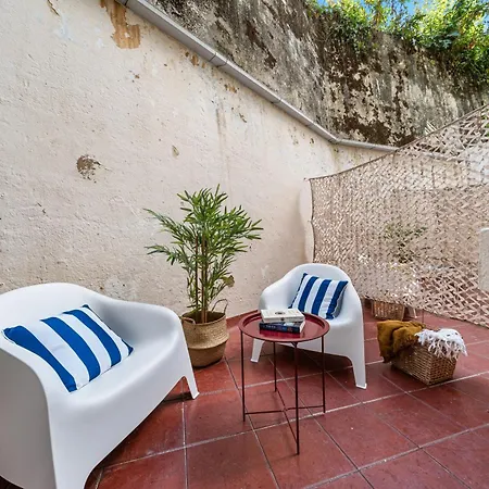 بيت ضيافة 1d- Your Gateway To Lisbon, Walkable Streets, Local Flavours And Life