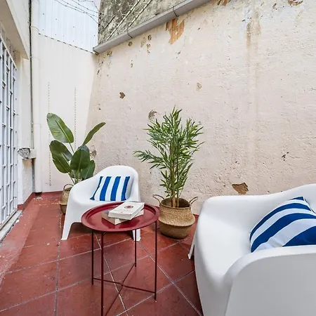 Gasthuis 1d- Your Gateway To Lisbon, Walkable Streets, Local Flavours And Life *